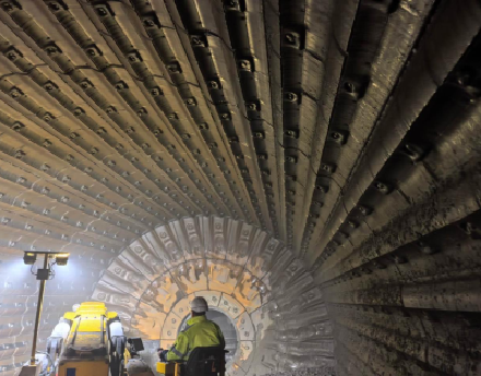 8bda5f432ce86ce94fc0279f38c35994